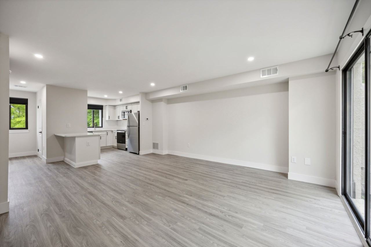 Scarborough Mews - Photo 7 of 30