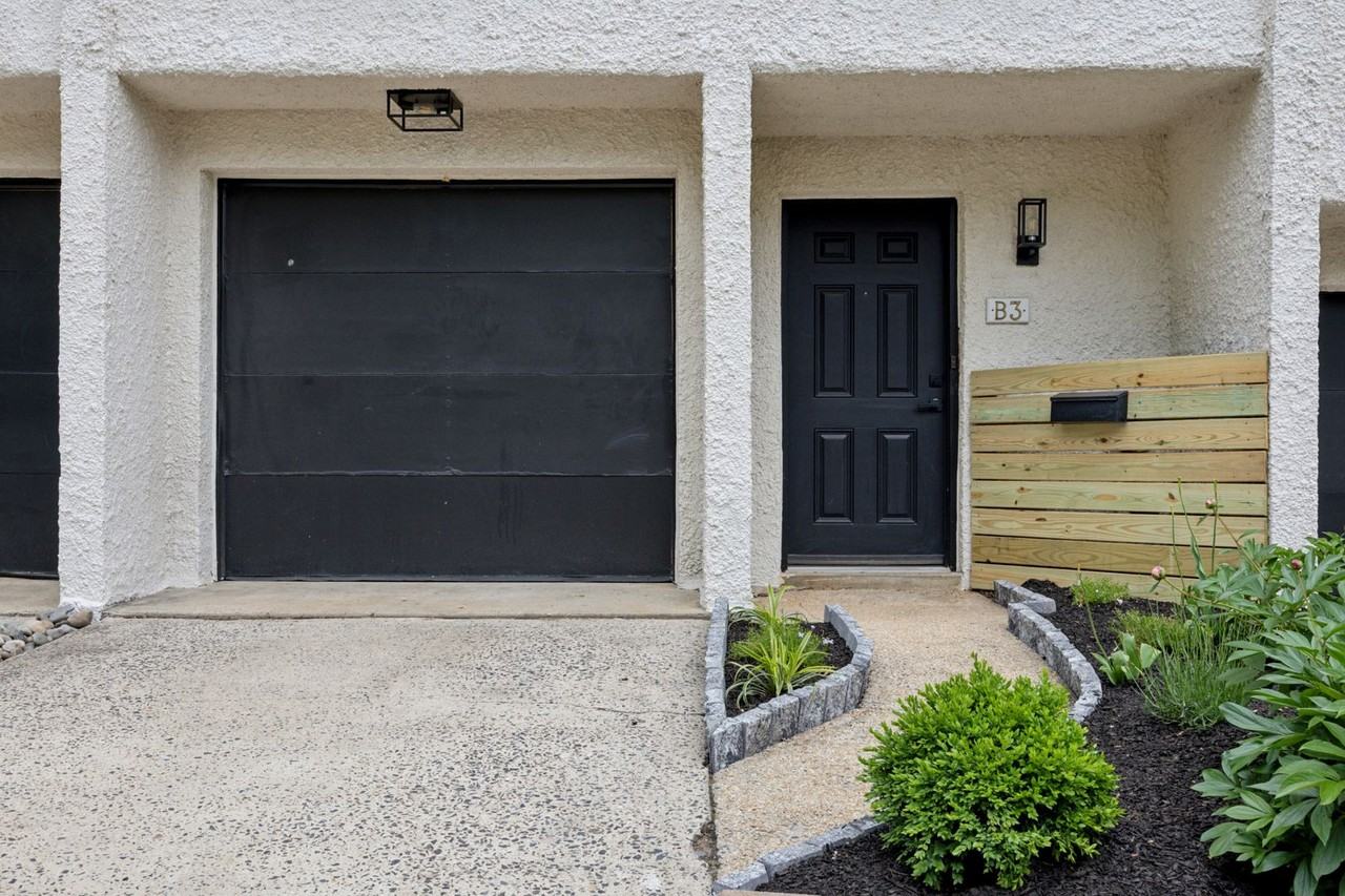 Scarborough Mews - Photo 3 of 50