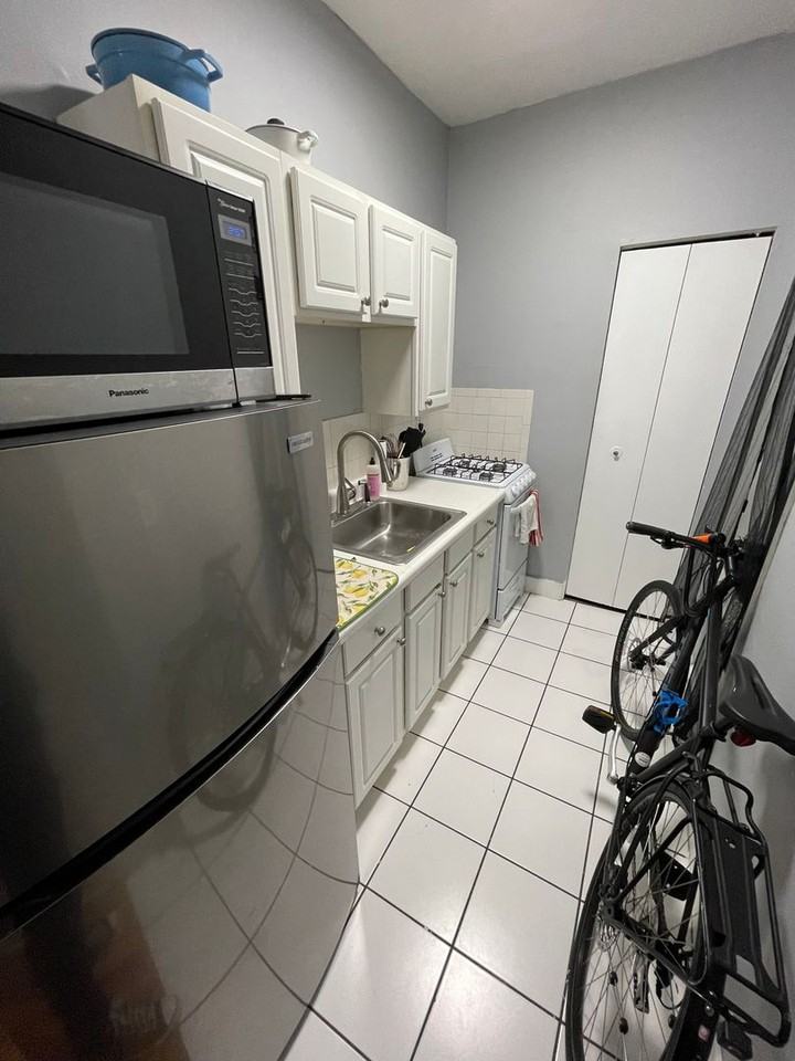 209 Greene Street - Photo 3 of 16