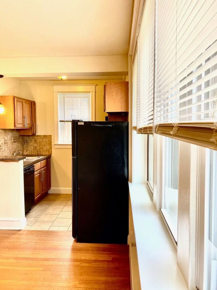 Ridley Manor - Photo 2 of 19