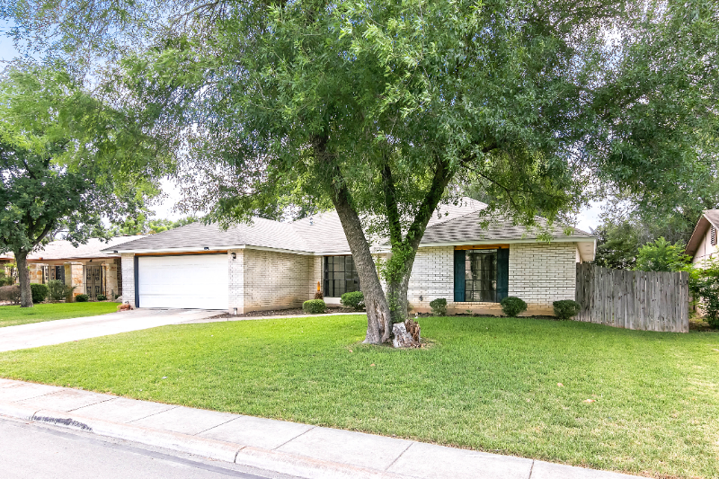 11818 Gravetree St - Photo 3 of 19