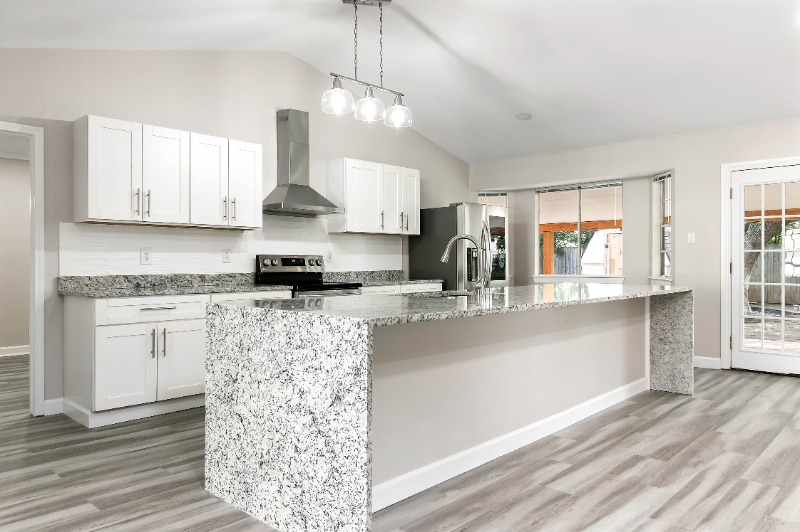 11818 Gravetree St - Photo 5 of 19