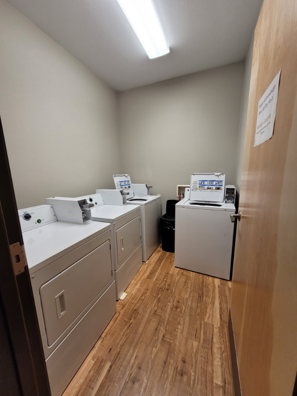 3535 Shanly St - Photo 7 of 8