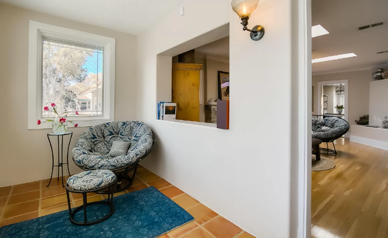 431 Sycamore St Ne - Photo 2 of 16