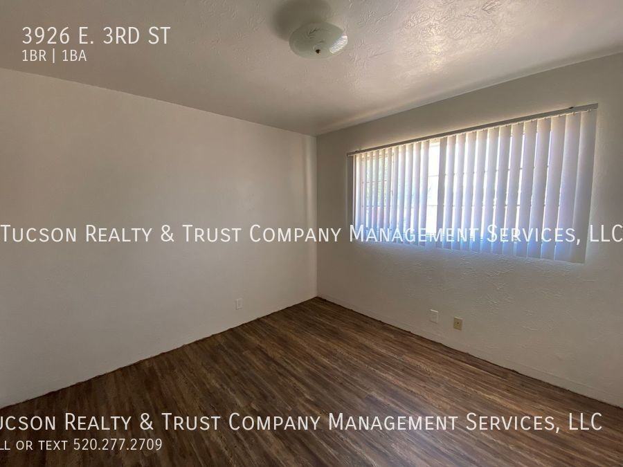 3926 E 3rd St - Photo 7 of 13