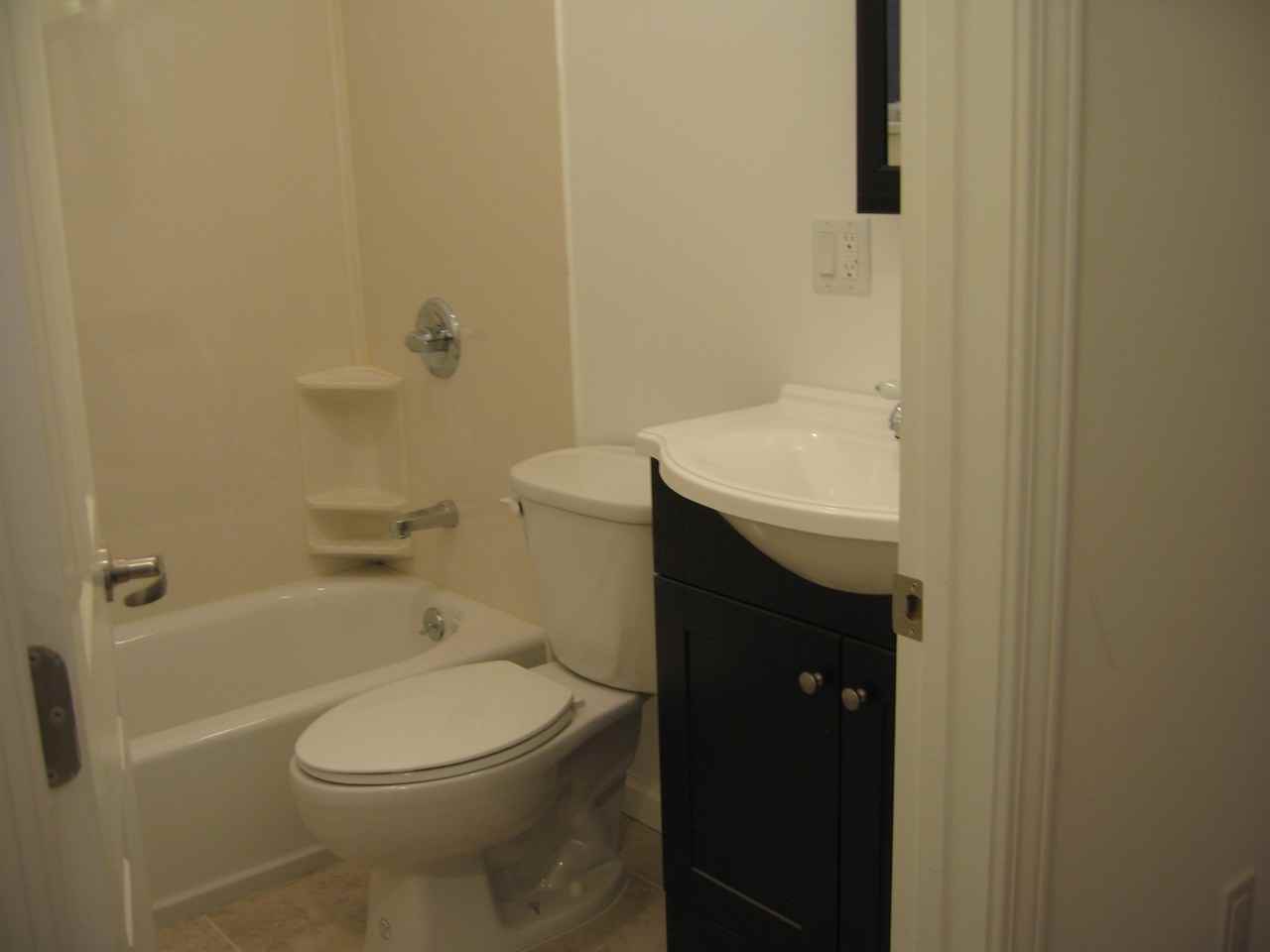 2547 Irving St. At 27th Ave #2547 - Photo 3 of 18