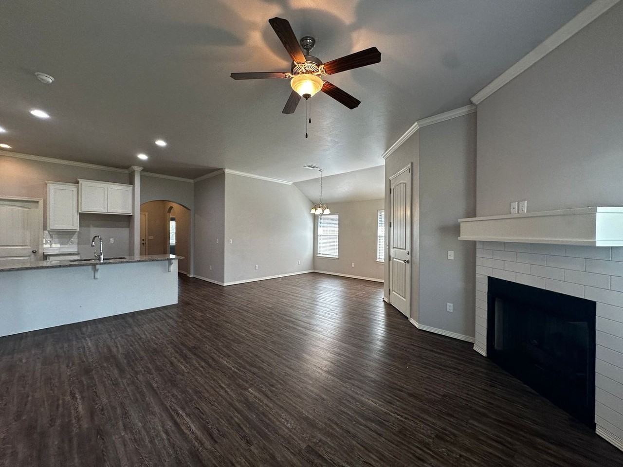 2316 Alta Vista Ln - Photo 6 of 41