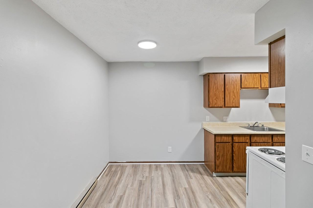 Park Place Apartments (GL62, LLC) - Photo 6 of 41