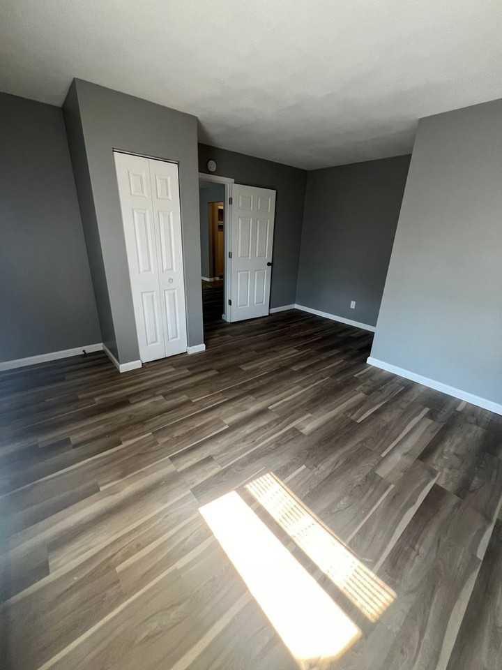 1, 2 and 3 bedroom units available! - Photo 2 of 6