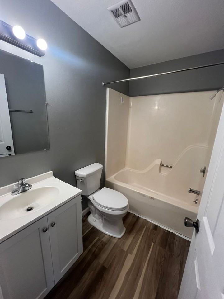 1, 2 and 3 bedroom units available! - Photo 4 of 6