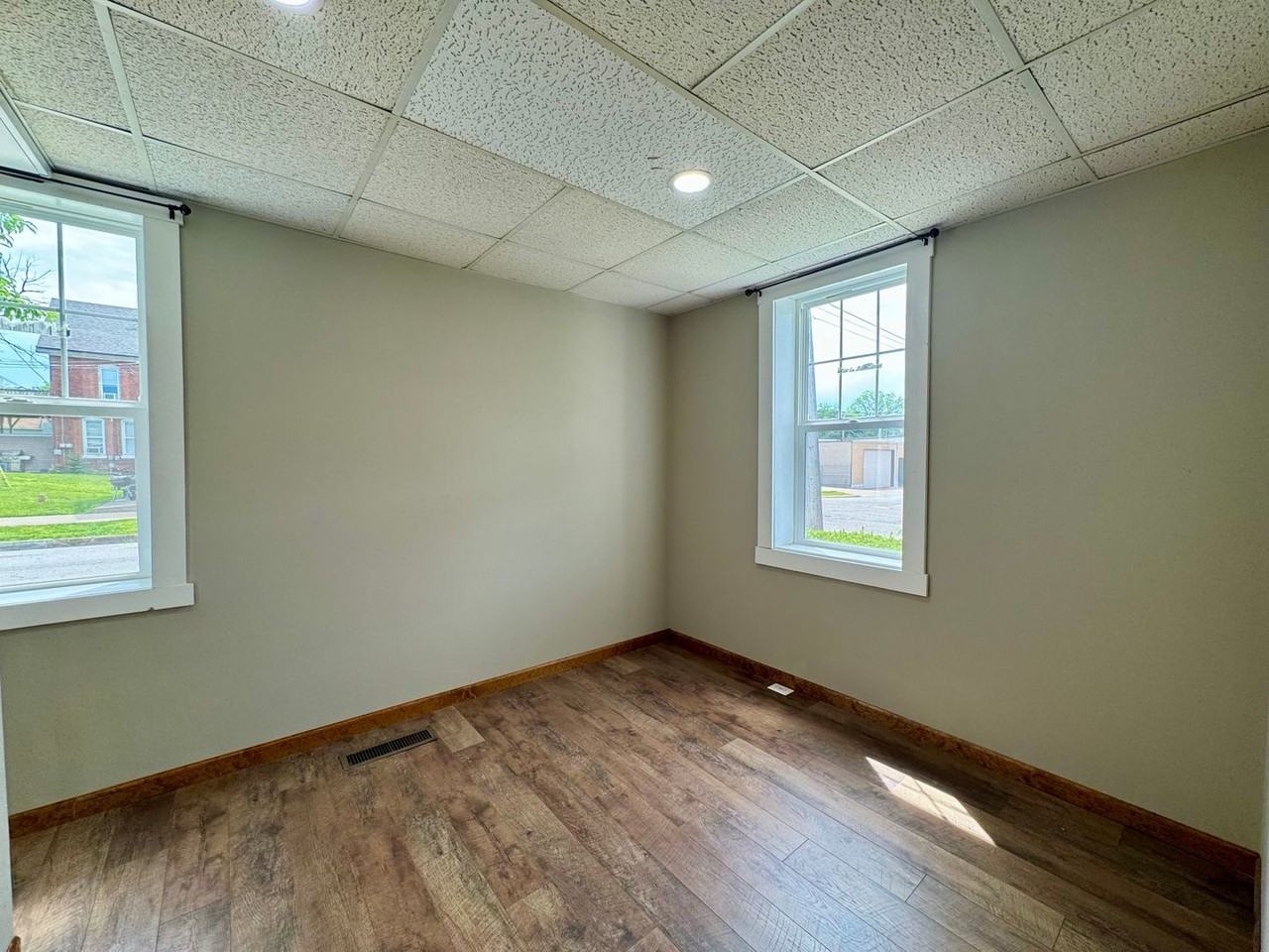 935 Jersey St - Photo 6 of 9