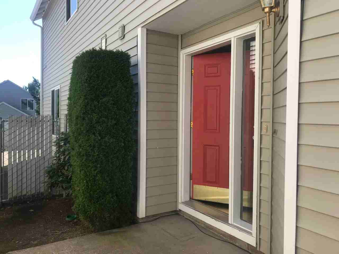 11545 Ne 32nd St - Photo 2 of 29