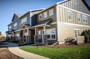 featured image of 3836 Manhattan Ave