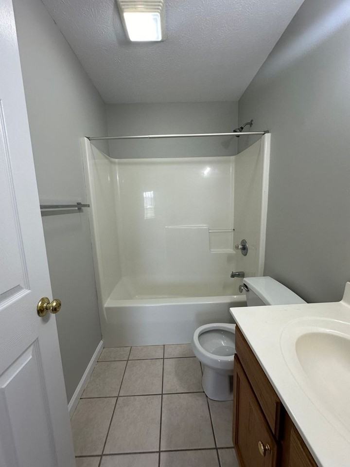 3749 Ellison Dr - Photo 7 of 12