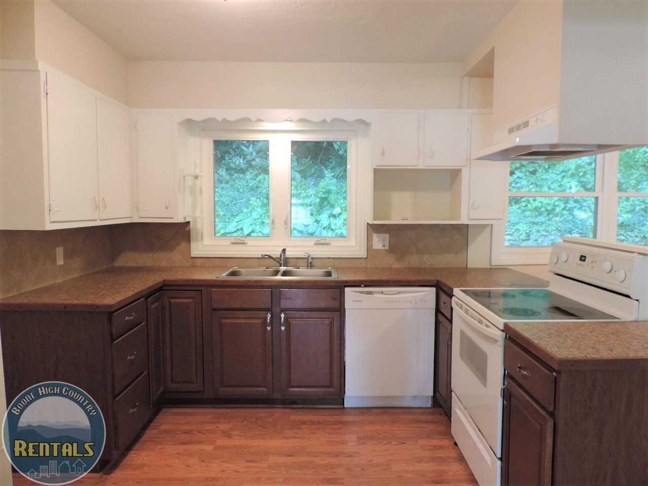 147 Woodland Dr - Photo 5 of 20