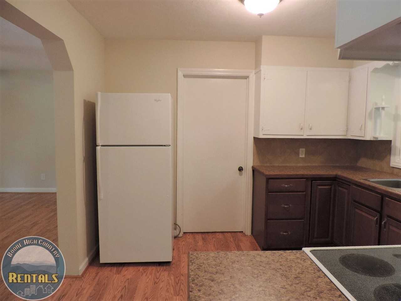 147 Woodland Dr - Photo 6 of 20