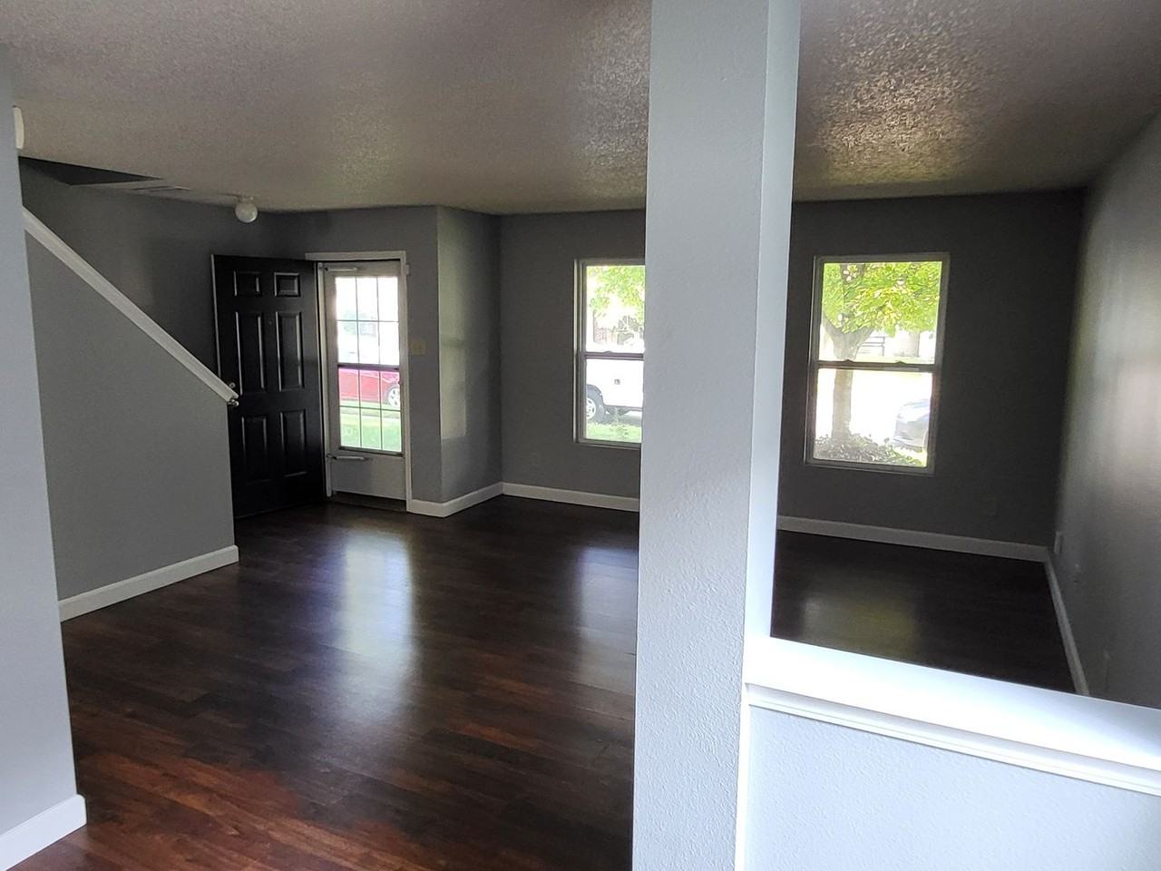 2741 Priest Dr - Photo 4 of 17