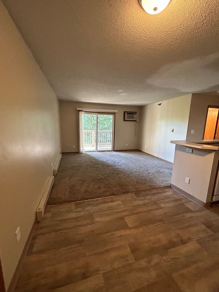 1201 E Bell Avenue - Photo 2 of 7