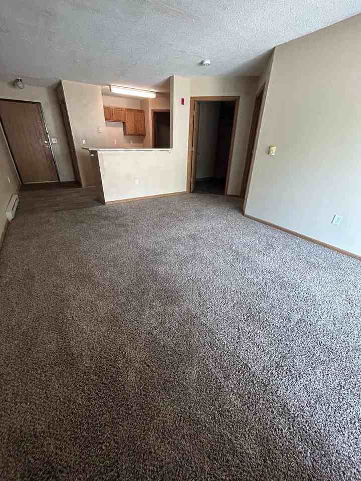 1201 E Bell Avenue - Photo 6 of 7