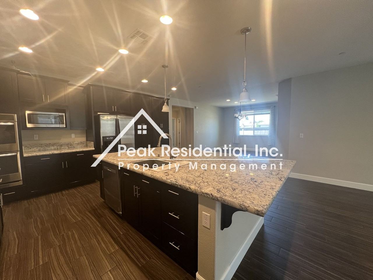 9369 Sierra Creek Dr - Photo 7 of 28