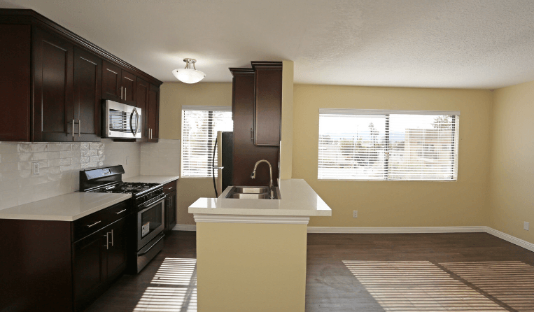 Chateau W6600 - Photo 3 of 14