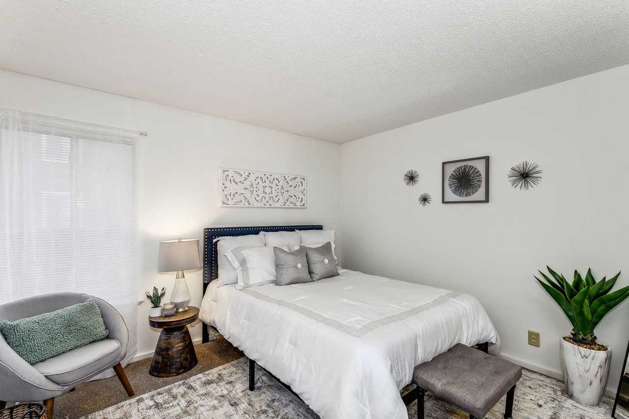 Claremont - Photo 7 of 37