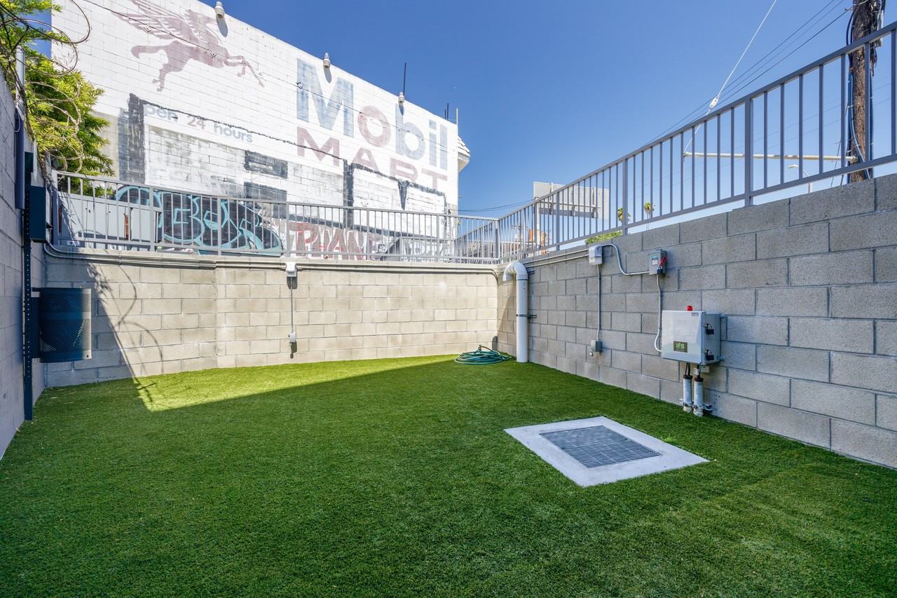 Solari Silver Lake - Photo 4 of 25