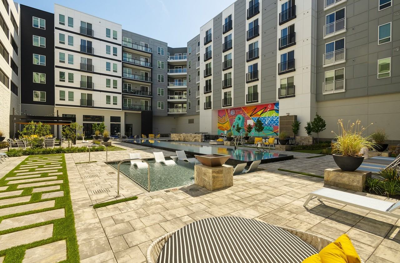 Mosaic Summit Pointe - Photo 4 of 51