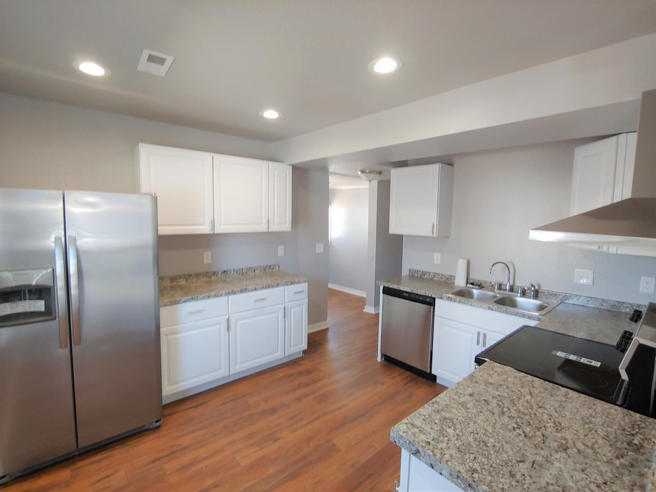 1208 Taylor Ave #1 - Photo 3 of 18