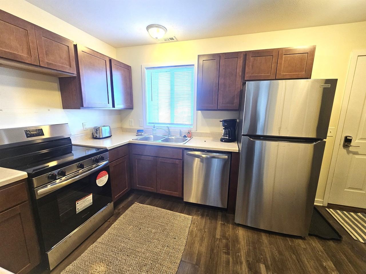 3905 Vale Dr #3905 - Photo 5 of 50