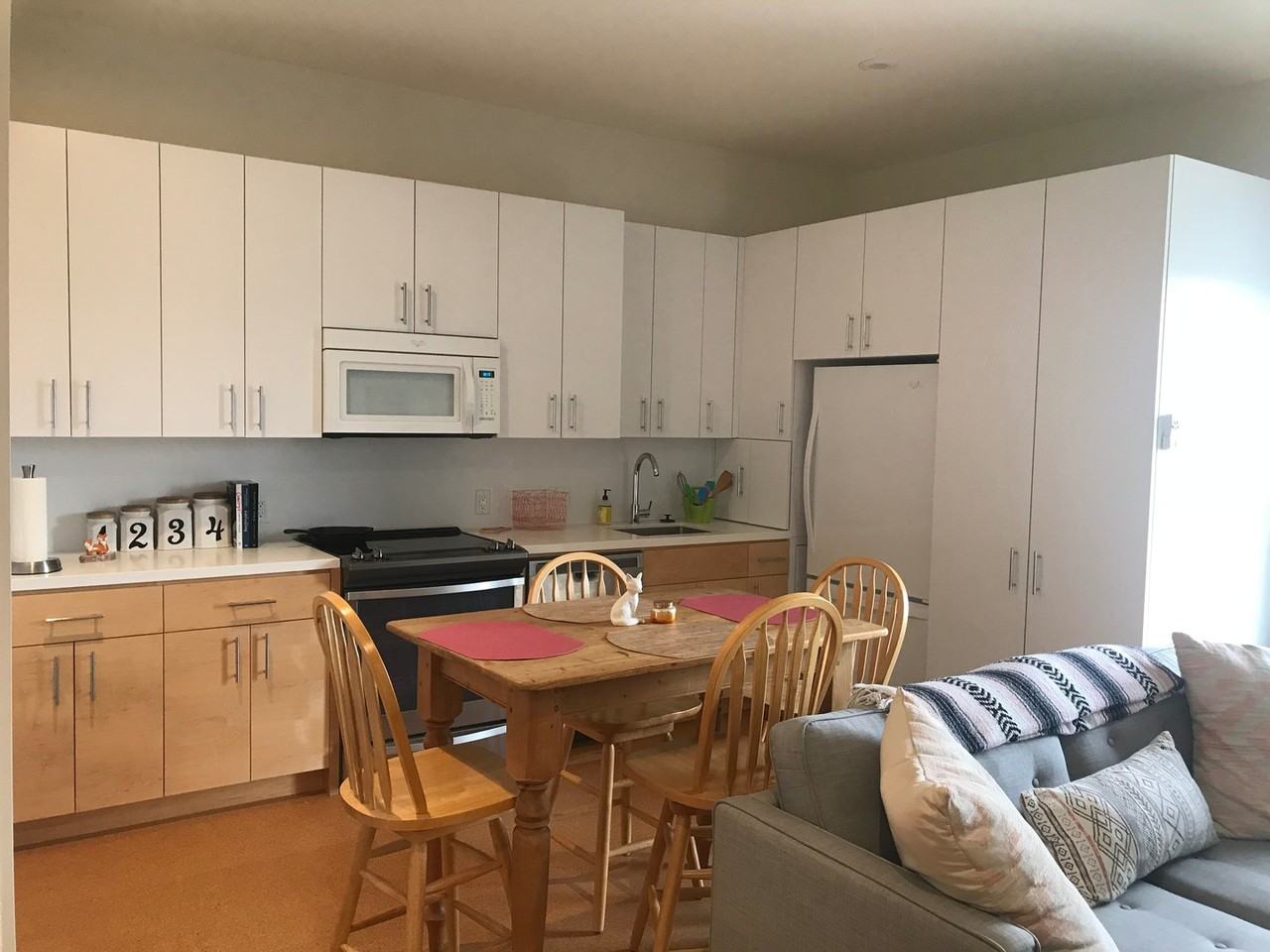 1201 N Francis Ave - Photo 3 of 19