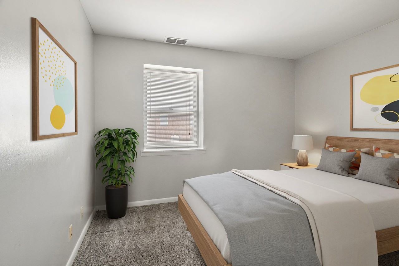 1501 West University Avenue - Photo 4 of 14