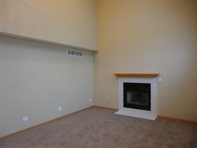 1409 Wood Duck Ln - Photo 2 of 10