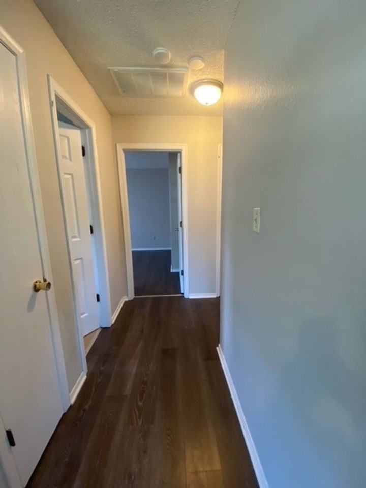 1443 N Wabash Ave - Photo 6 of 13