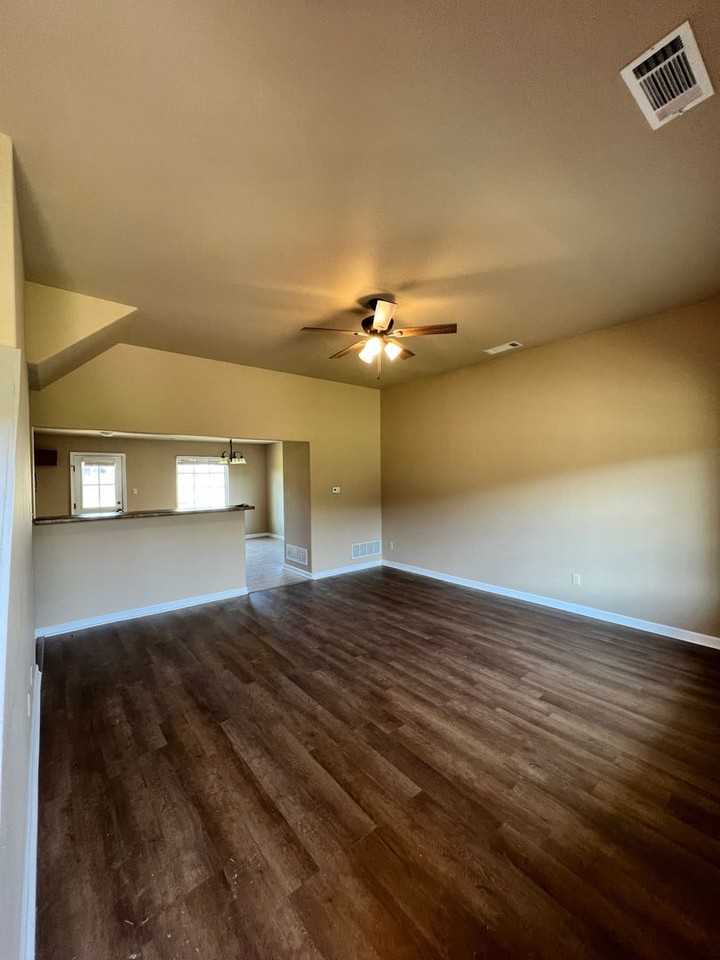 161 Red Cedar Cv - Photo 2 of 16