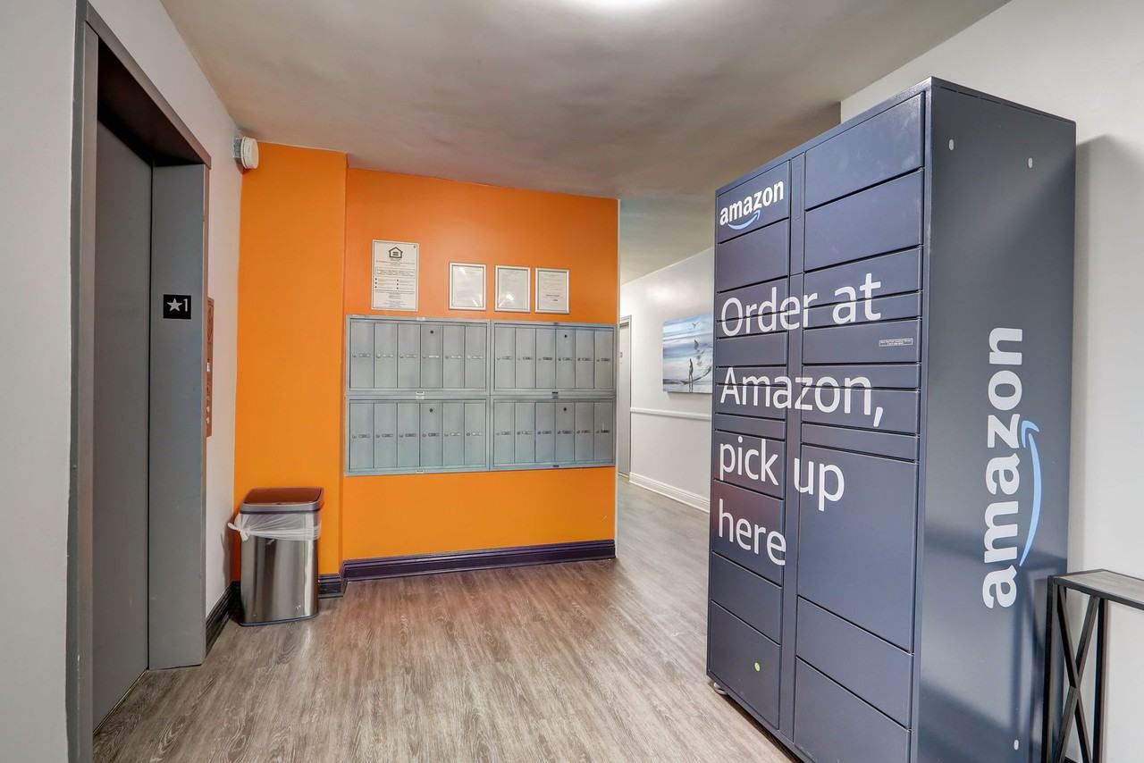 204 Washington Ave - Photo 2 of 3