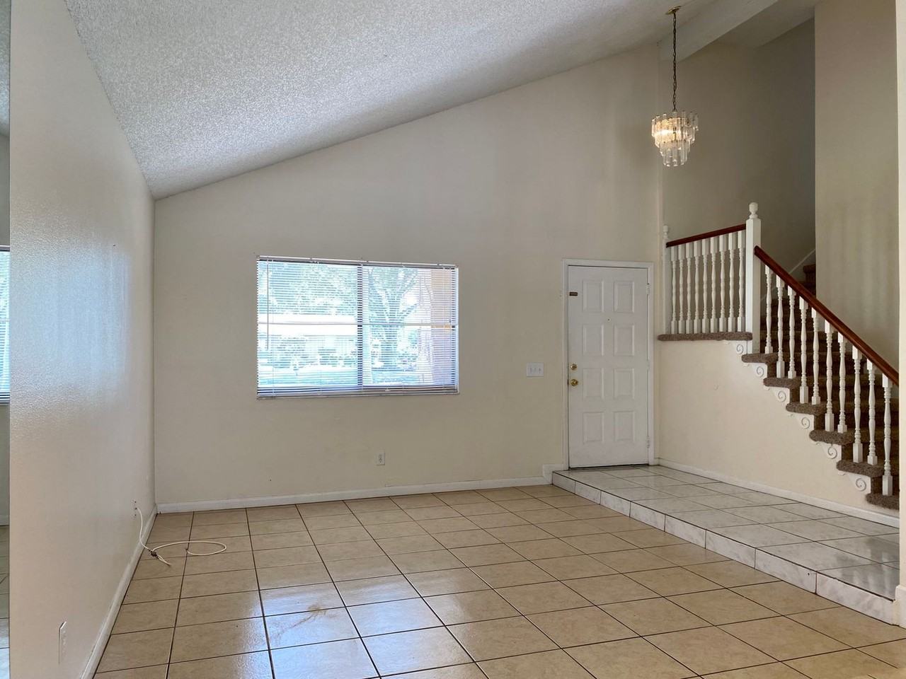 5205 Dublin Pl - Photo 7 of 29