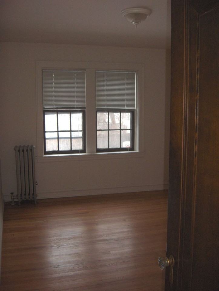 297 - *1317-21 Washington Building* - Photo 5 of 8