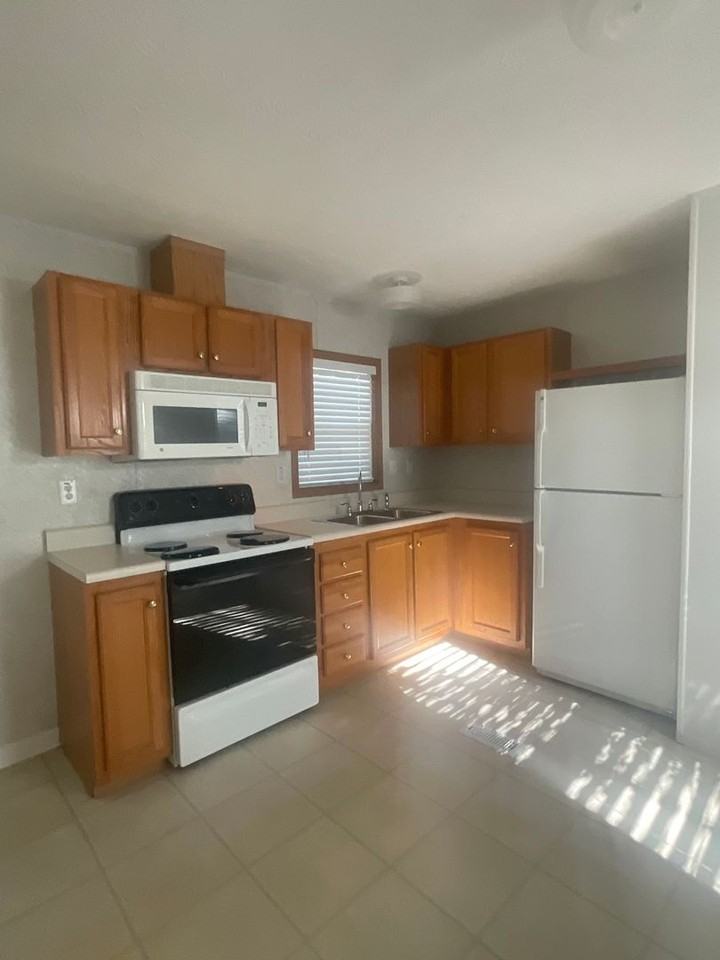 127 Lonesome Hill Rd - Photo 3 of 14