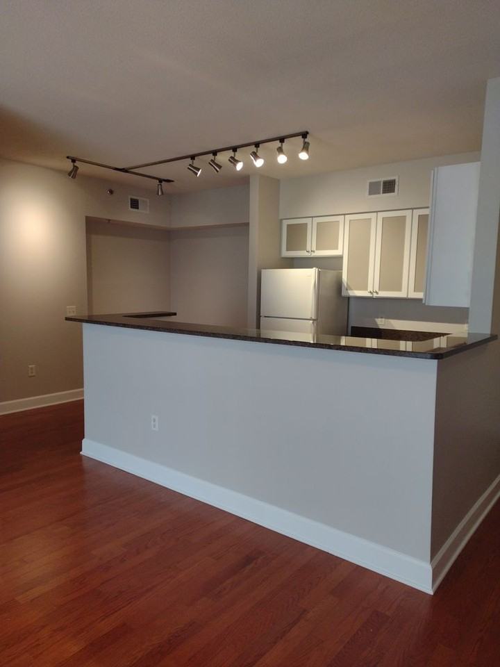 1315 East Blvd #406 - Photo 3 of 18