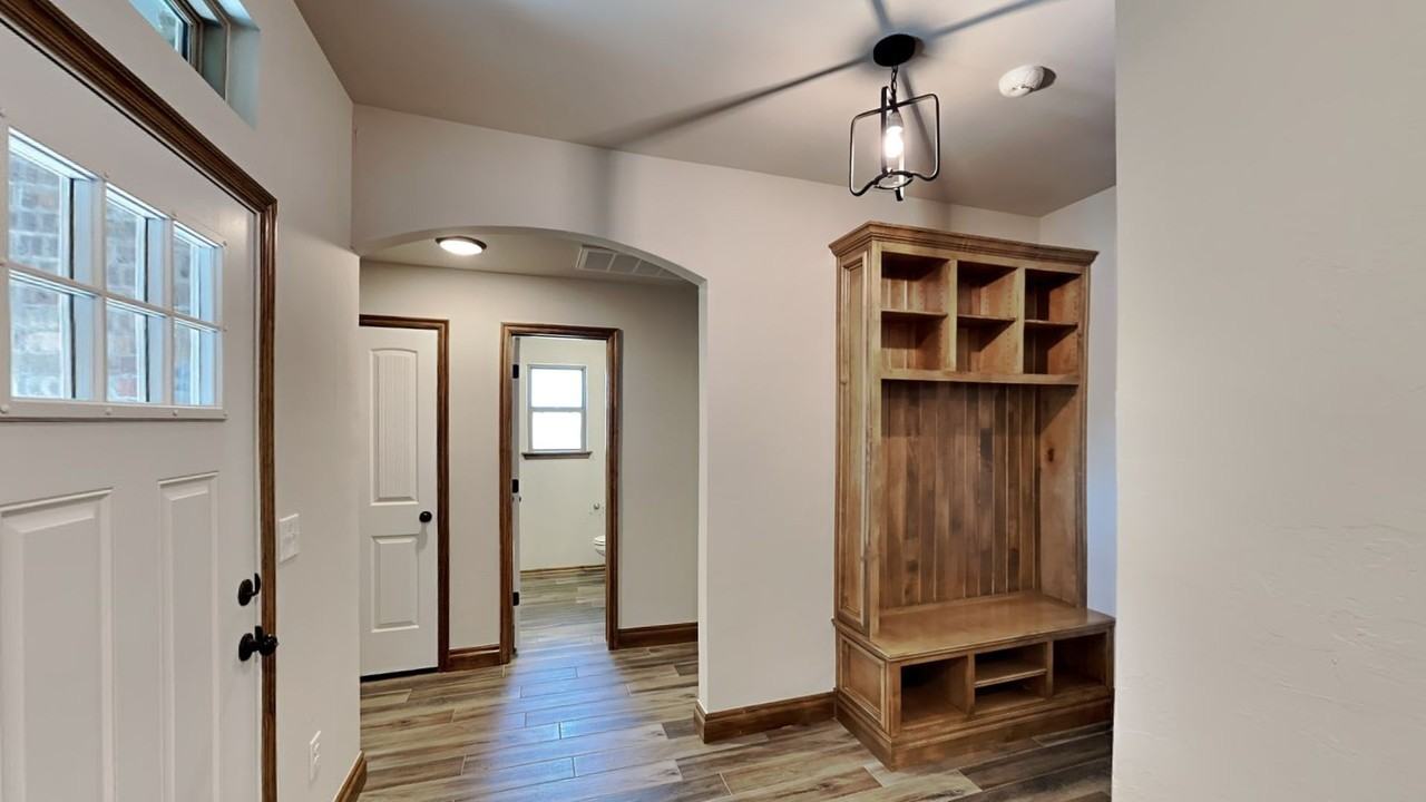 4220 Royal Garden Dr - Photo 4 of 25