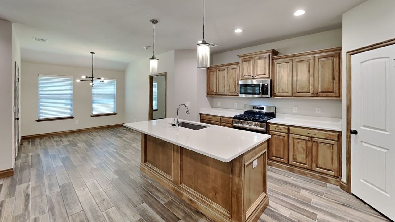 4220 Royal Garden Dr - Photo 7 of 25