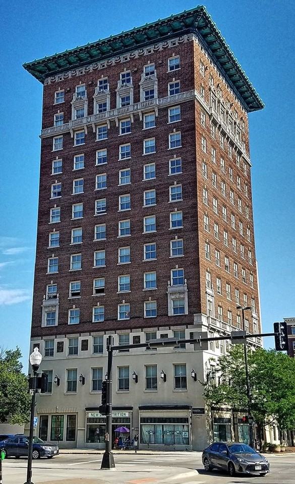 Kensington Tower Apartments - Photo 3 of 33
