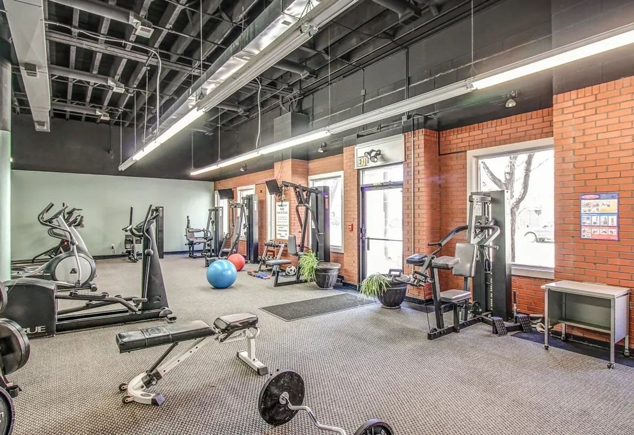 Kensington Tower Apartments - Photo 5 of 33