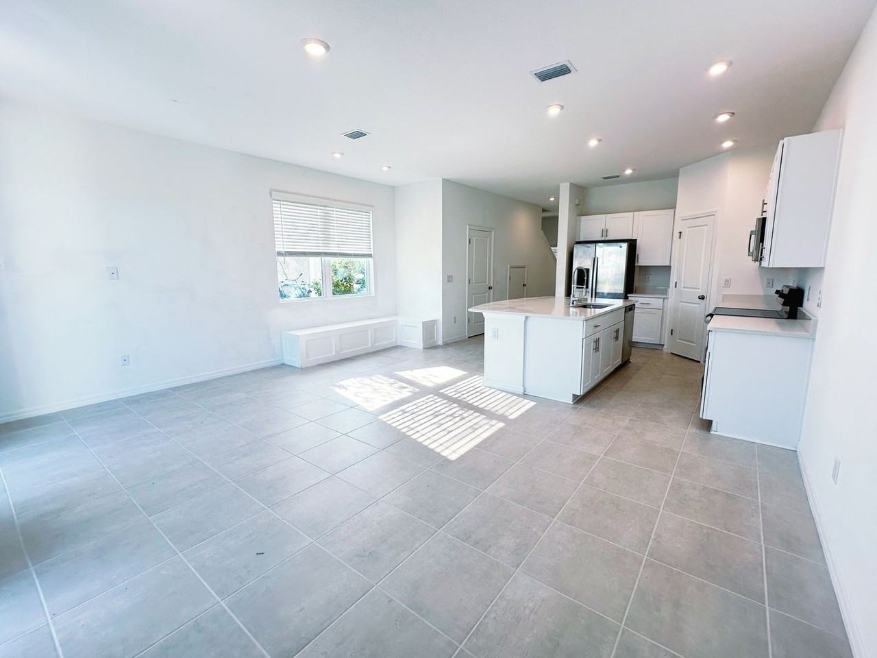 5770 Windy Bay Ter - Photo 7 of 38