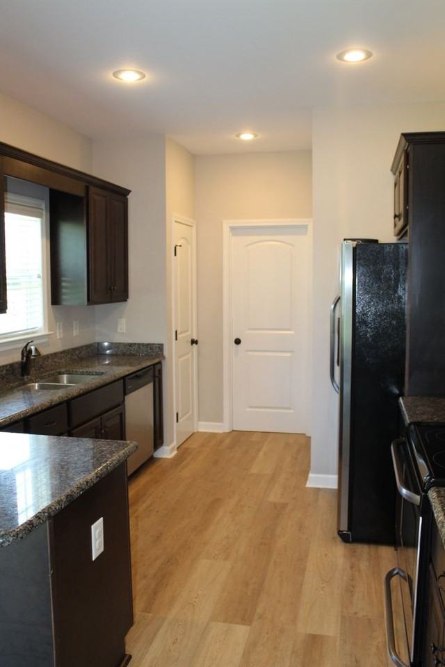 103 Calabash Court - Photo 2 of 10