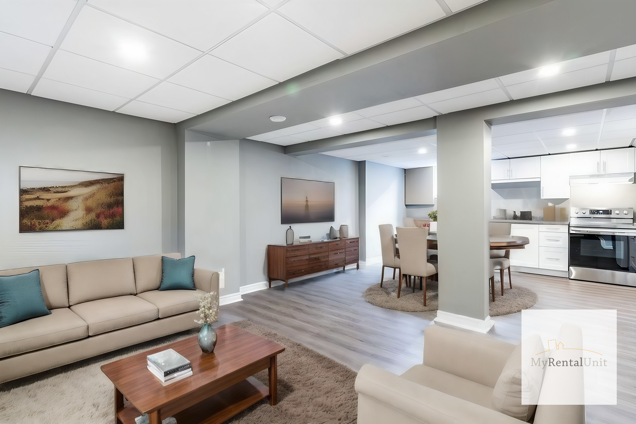 104 Clarendon Avenue - Photo 2 of 18