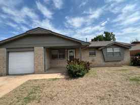 130 Ne Fullerton St - Photo 1 of 1
