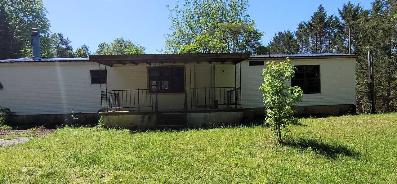 462 Pineywoods Rd - Photo 2 of 21