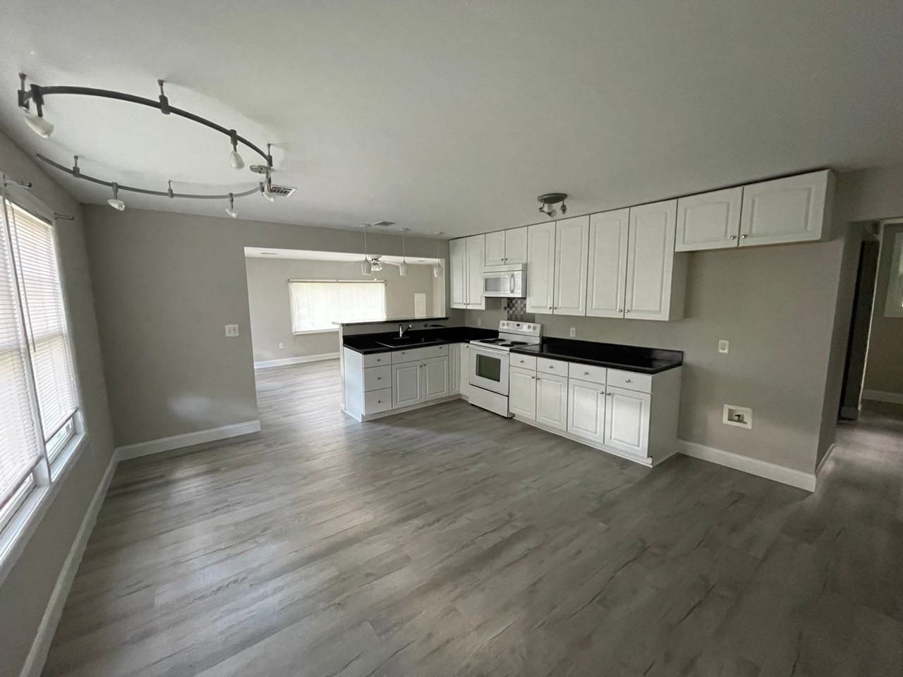 103 Marion Street - Photo 2 of 23